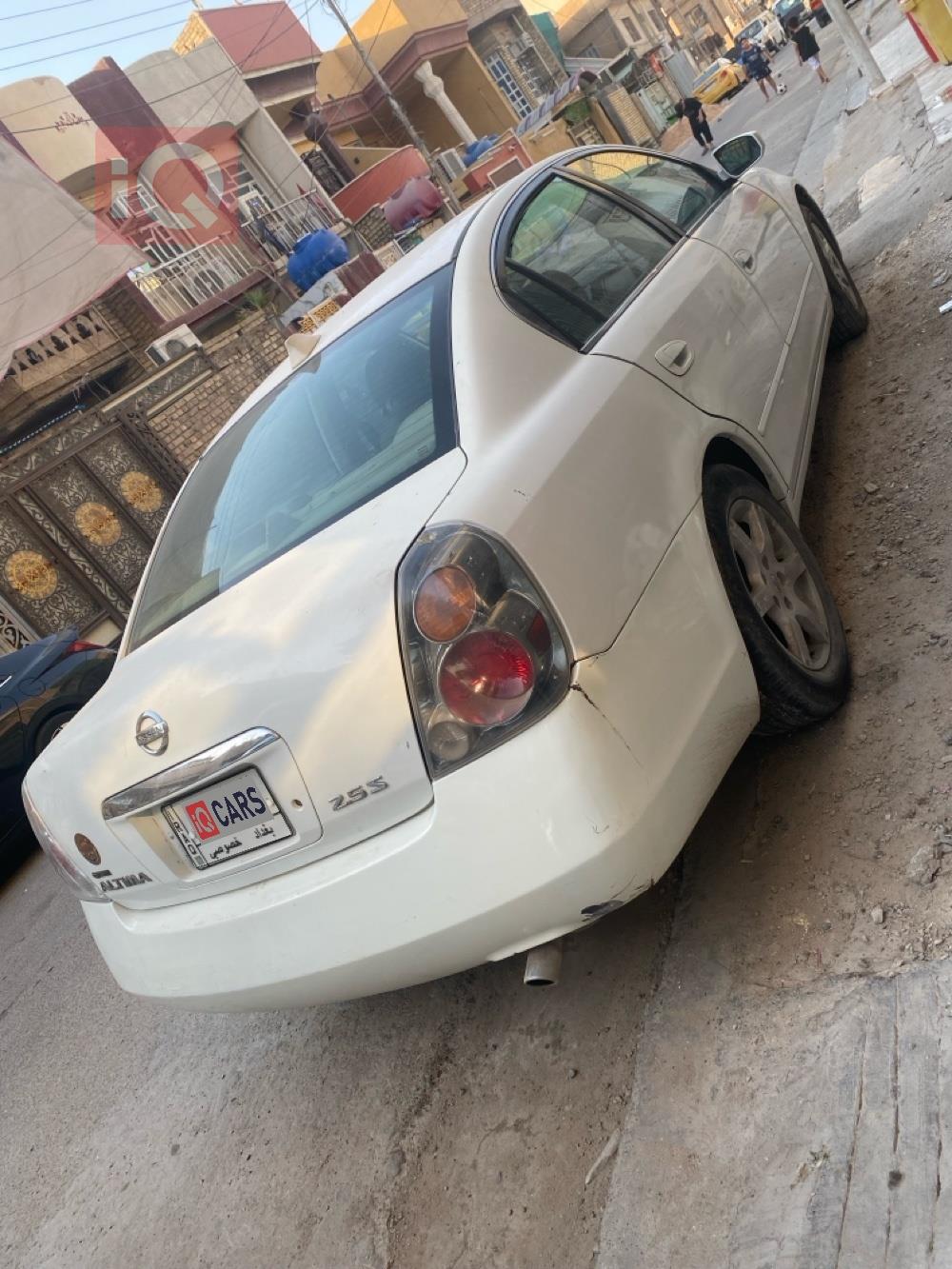 نيسان ألتيما